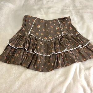 Women’s small, mini floral skirt
